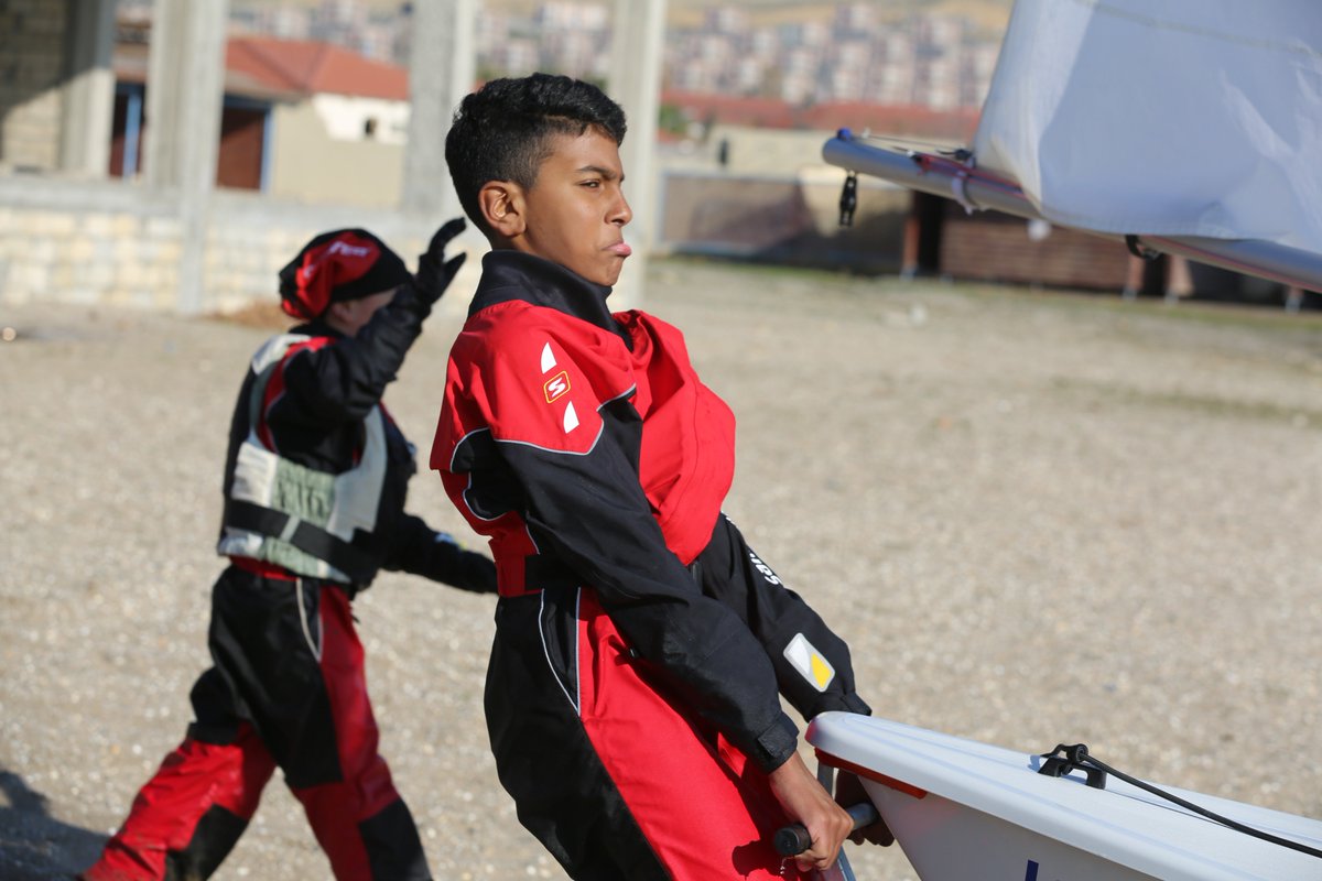 sailingaze's tweet photo. Yelkənçi gücü.
Sailor's power.
#SFA #tweetme https://t.co/cWNhEbqzc5