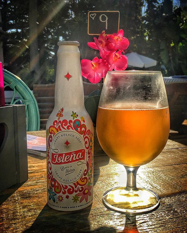 islenabeer's tweet photo. Disfrutando de #Isleรฑa en #puertobanus #cerveza ๐ป ๐ช๐ธ #friday17 #marbella #amazing #beer #islena #ibiza ๐ท: @claudiovillaphotographer https://t.co/CGenf8fnyP