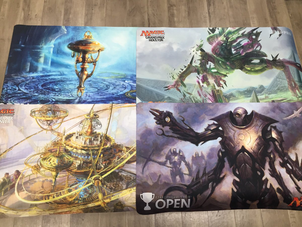 MTG】海外プレイマット大量入荷しました！② 師範の占い独楽 6000円