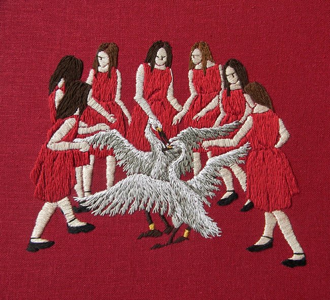 New guest feature on <a href="/BeautifulBzarre/">Beautiful Bizarre Magazine</a>: Enigmatic embroidery by Michelle Kingdom 💜 beautifulbizarre.net/2017/02/20/eni… #art #inspiration