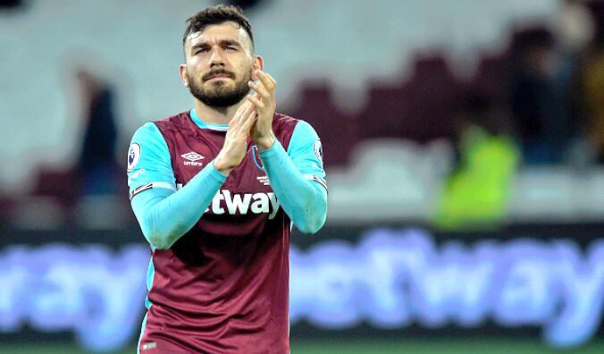 WestHam_Central's tweet photo. Snodgrass on West Ham fans: "They are working 9-5 to earn money to support us – the minimum they deserve back is hard work &amp; determination." https://t.co/Yl4RrpOFru
