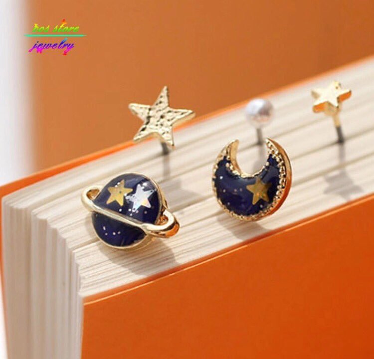 elfinnavendre_'s tweet photo. Pre-order
ต่างหู galaxy✨🌙⭐️
89.- 
ปิดพรี 16/03/2017
ปิดโอน 17/03/2017 
#HowtoPerfect #ชี้เป้าโปรถูก #TheFaceThailandseason3 https://t.co/zLsQTNR2kc