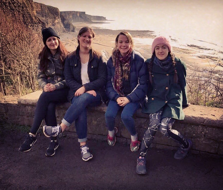 Last night's gig marked the end of an amazing winter tour. Thanks to our audiences,hosts,venues,sound guys &amp; all who made it happen!

Fara x