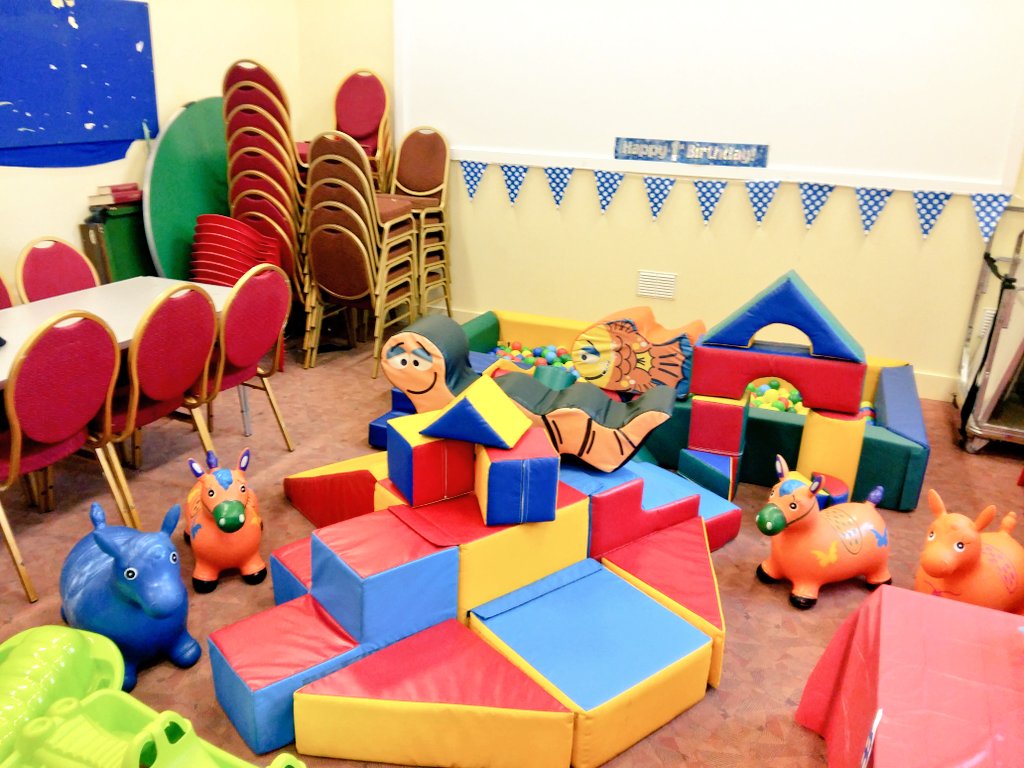 MunchkinParty's tweet photo. Soft play party fun at Llangyfelach Church Hall. Happy Birthday from Little Munchkin Party &amp; Play!!
#swansea #birthday #fun #gorseinon https://t.co/QOGJzm5I8w