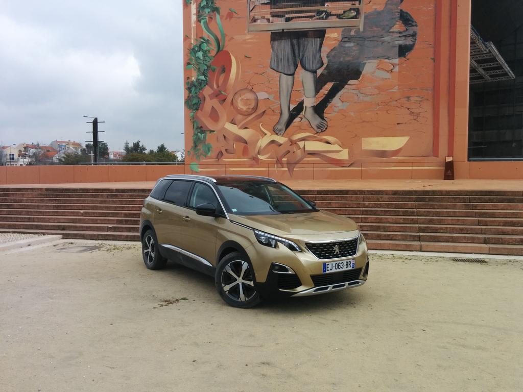 Testdriver_'s tweet photo. Piacevole da guidare, anche in fuoristrada! Ora con il 1.2 benzina da 130 CV! #SUVPeugeot5008 #Peugeot #ITDlive #ITDtest #ItalianTestDriver https://t.co/hFp4sZTMY4