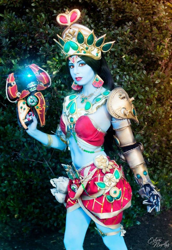 CosnPlay's tweet photo. Symmetra By. Hane Cosplay https://t.co/Xuw8BlVyQ3