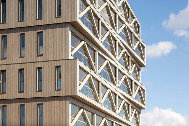 arjenuijterlind's tweet photo. Tallest wood-framed building #Patch22 in the #Netherlands wins a WAN award https://t.co/2AGBqmzzPl #sustainable #architecture #Buiksloterham https://t.co/7W8PkXZrie