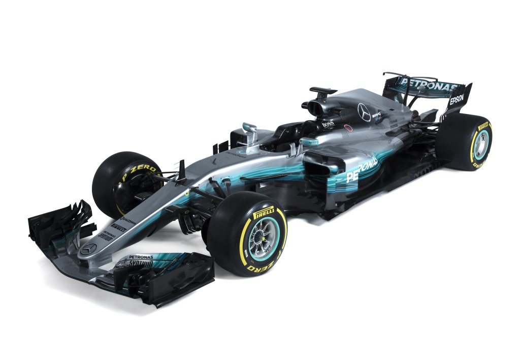 MercedesAMGF1's tweet photo. IN THE STUDIO: Meet the 2017 #F1 Silver Arrow 📸

https://t.co/b8S3SIa9nz @MercedesBenz @MercedesAMG @F1 https://t.co/upt3pVSCr3