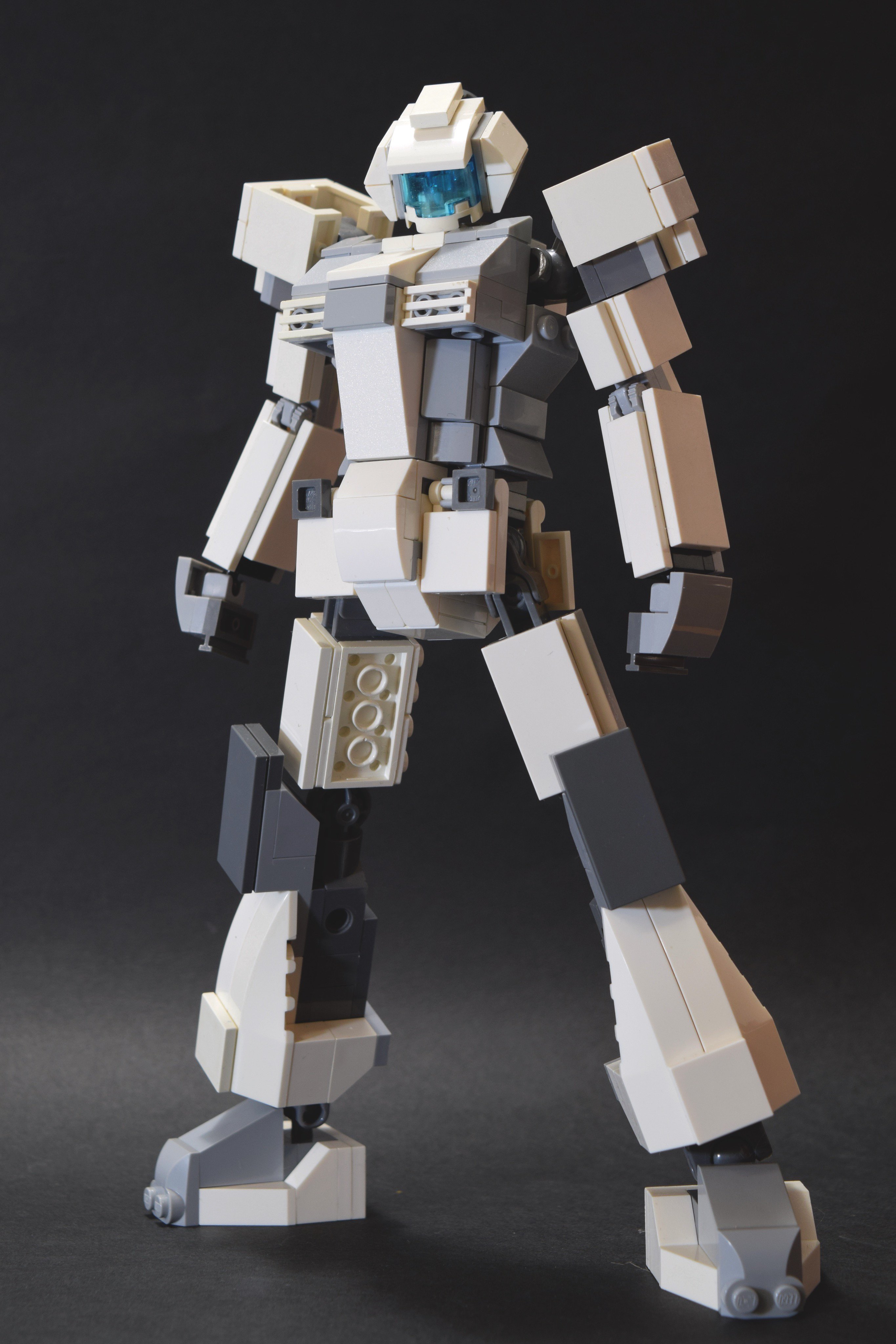 Jan Lego レゴで 無個性ロボ かっこいいデザインも組み方もカラーリングもせず ロボ の基礎になるプロポーションだけを追求したロボットです 基本の再確認としてビルドしてみました T Co Ni2955ivhu Twitter