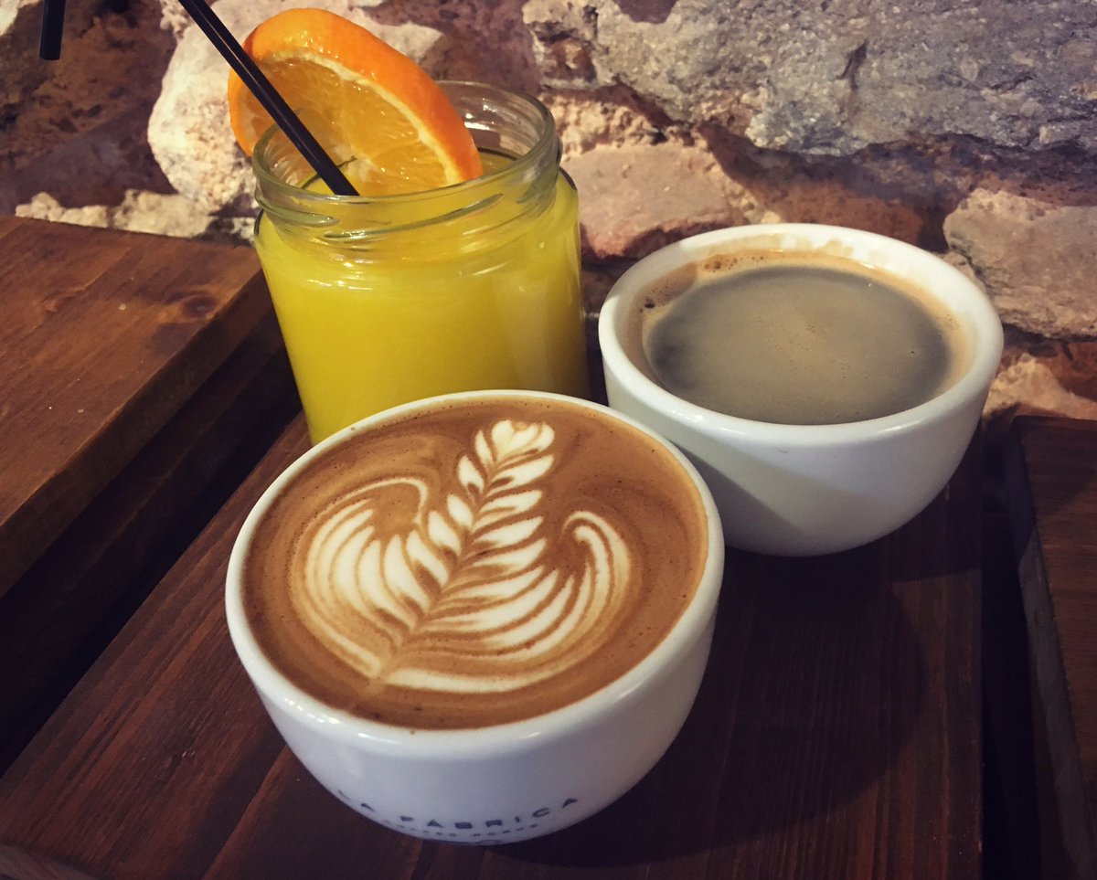 If you need me, I'll be making coffees all weekend 👌🏻👌🏻☝🏽️☝🏽️ <a href="/LaFabricaGirona/">La Fabrica Girona</a>