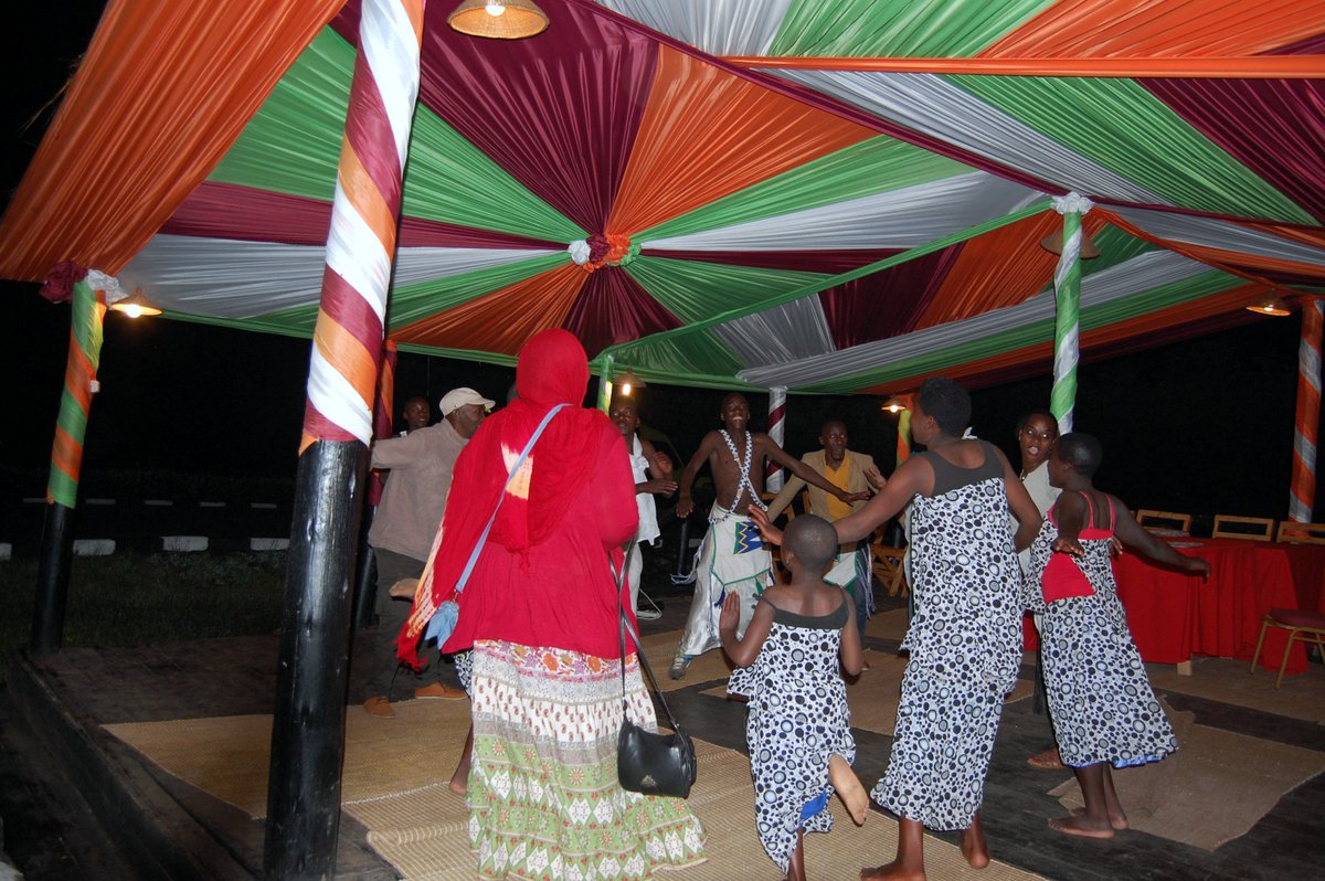 #Rwandese are well known for their traditional dance in #traditional costumes