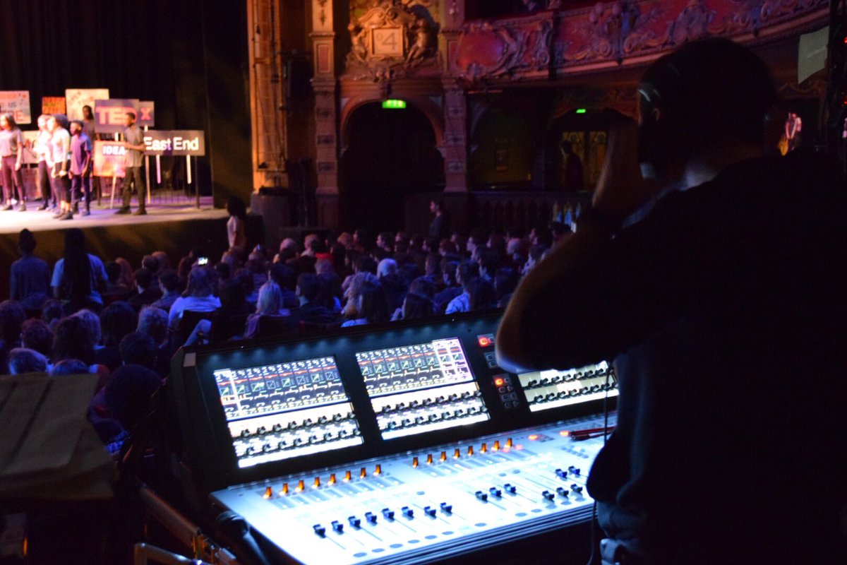 juliennelam's tweet photo. TedxEastEnd begins #beyondborders https://t.co/i4zojuCH3W