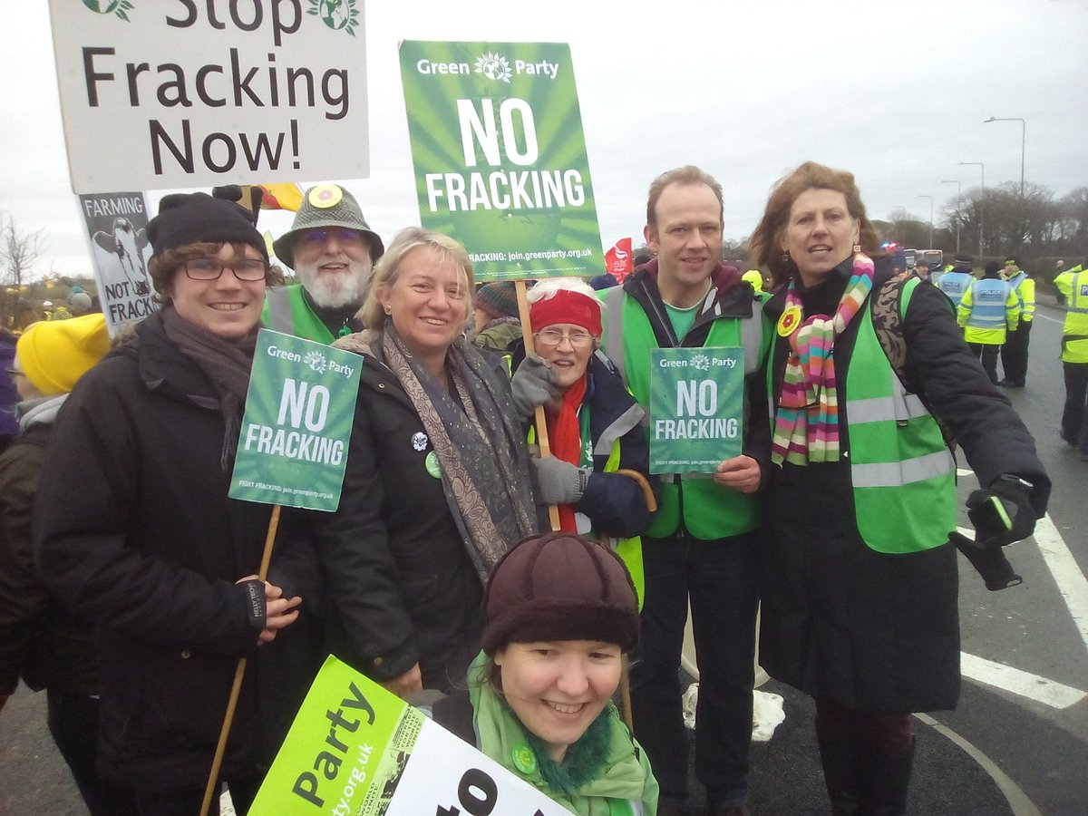 natalieben's tweet photo. More than 700 people gather to say #DontFrackLancs #DontFrackAnywhere. No #fracking https://t.co/1OrZOjERvp