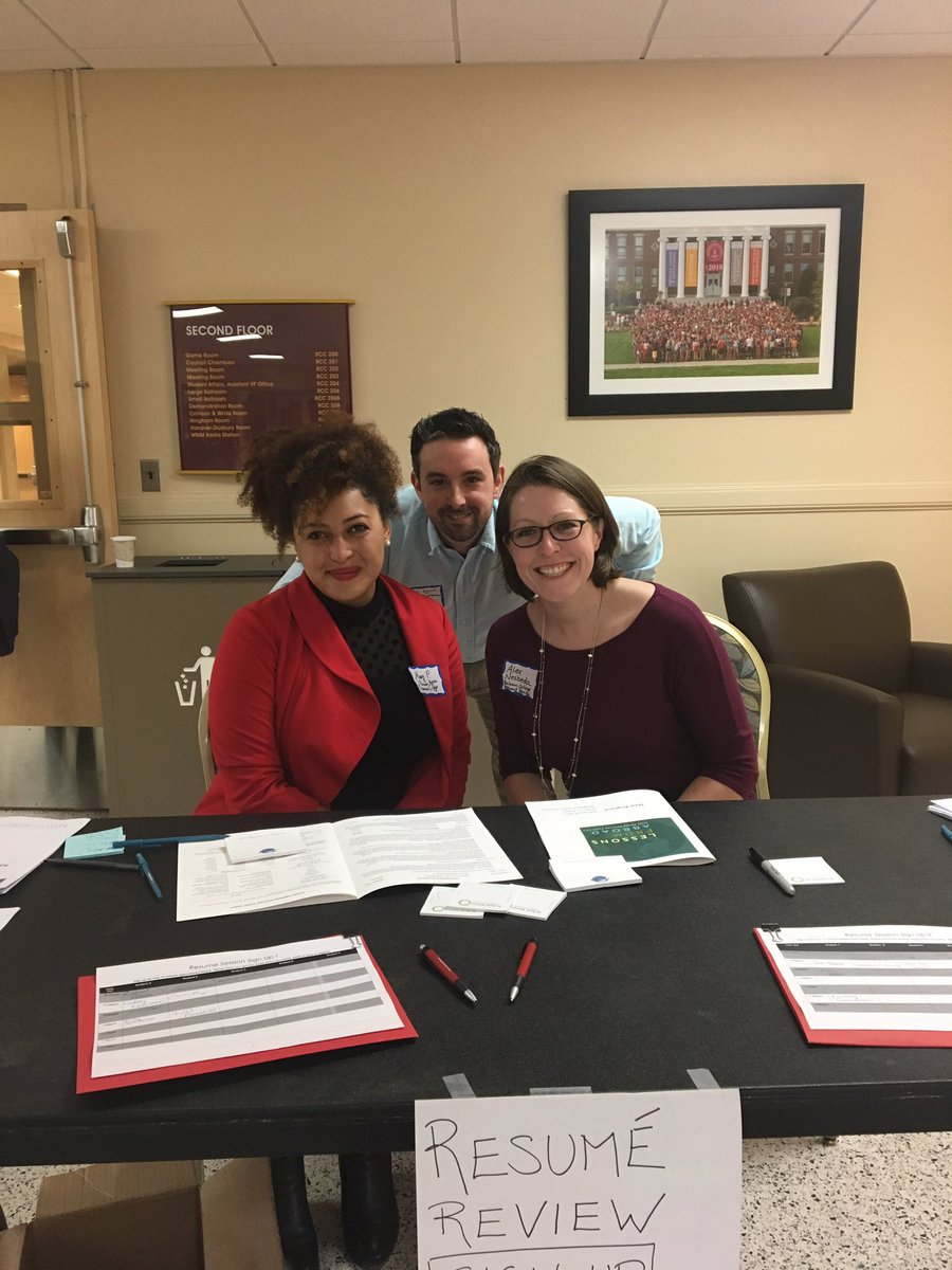 Come sign up to have your resume reviewed. #LFANE2017