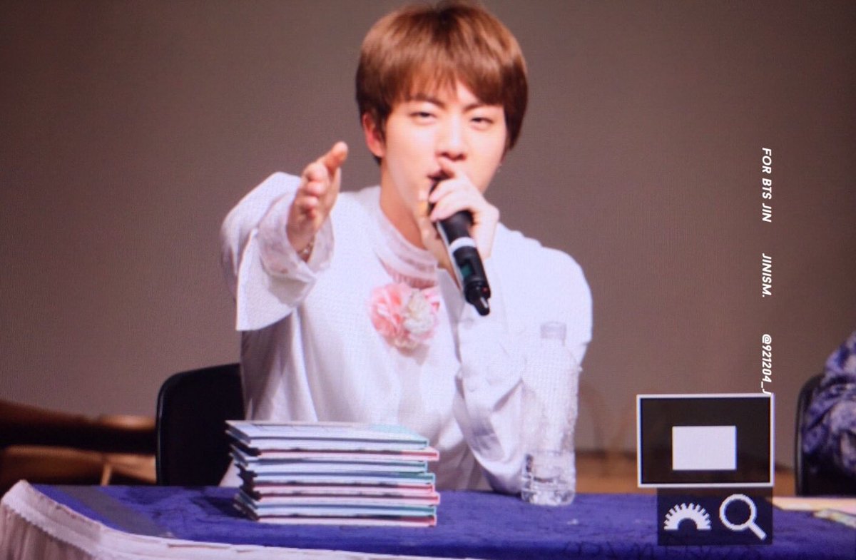 170225 신촌서초팬싸인회
#석진 #석찌니 #Jin #진
찐나잇 찐나잇🌙
<a href="/BTS_twt/">방탄소년단</a>