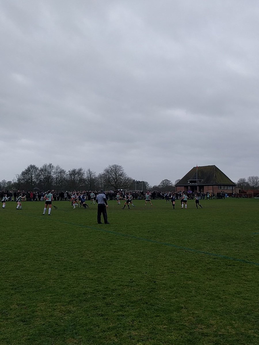 Storm in a teacup on pitch 1. Women's 1s is boiling 4-2 #theKettleison