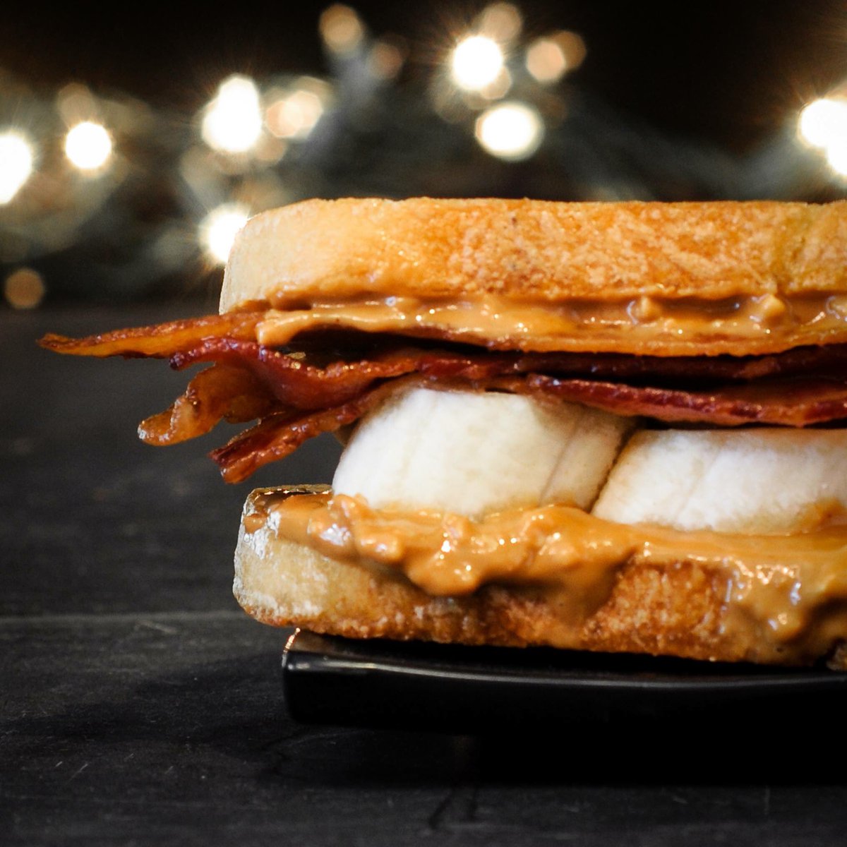 ClarkeConde's tweet photo. By 7:30 a.m. I knew today would call for an #Elvis sandwich https://t.co/BpZJRs9IXH