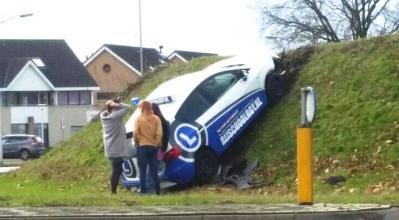 TeleGuus's tweet photo. Topfoto dit. De verbijstering en ontreddering in beeld. #hoedan? #hellingproef https://t.co/JxArYgrMPO https://t.co/XbHG6nQIrT