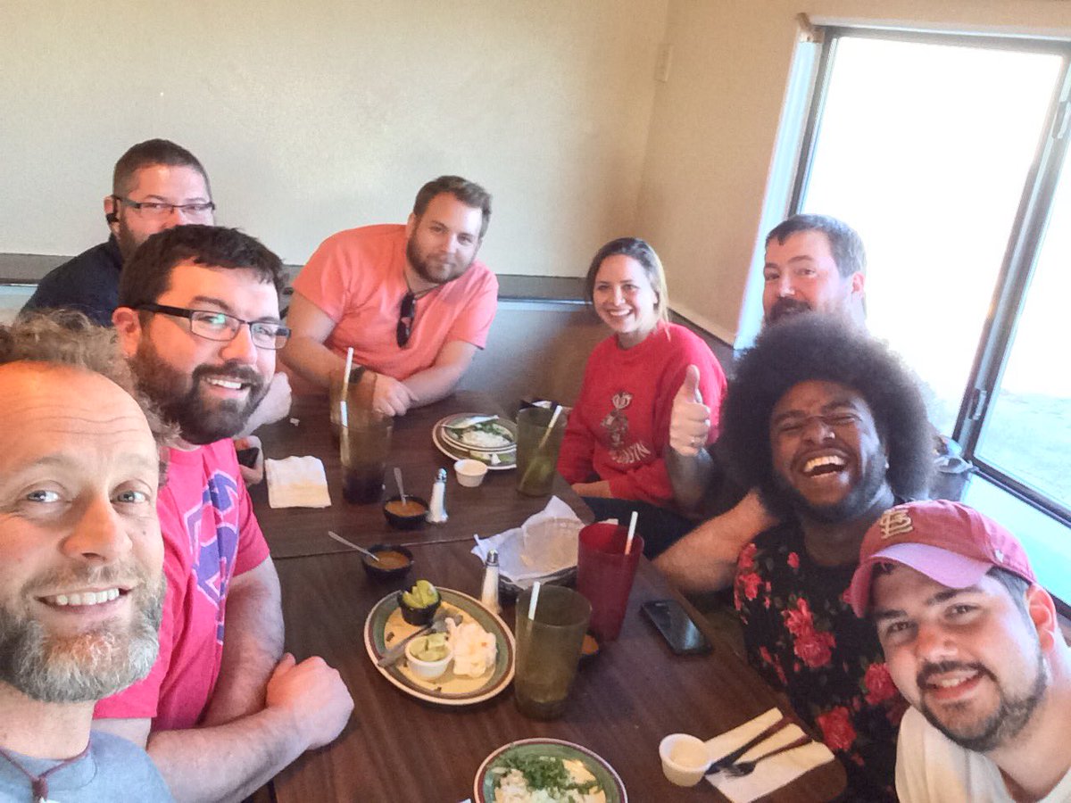 JunkerGeorges's tweet photo. La cena in #SanAntonio #quake #iamfound https://t.co/9M4rs2lepl