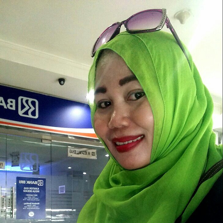 SavitriSumiyati's tweet photo. #FotoProfilBaru https://t.co/BH3z9fXy1w