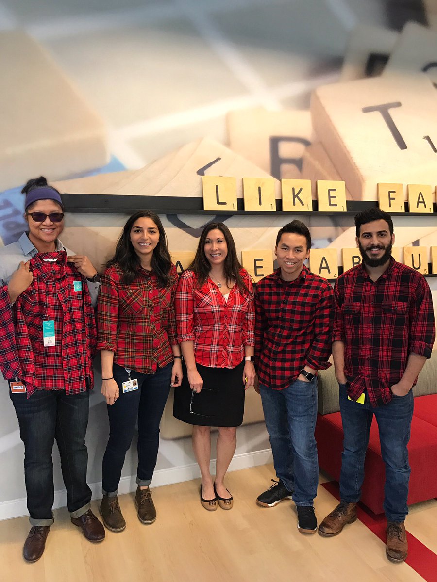 Kalei's tweet image. Lumberjack Fridays...it's a thing now. #masterbuilders #8bitheroes #emmayougrew #RememberEveryoneDeployed @GongWall