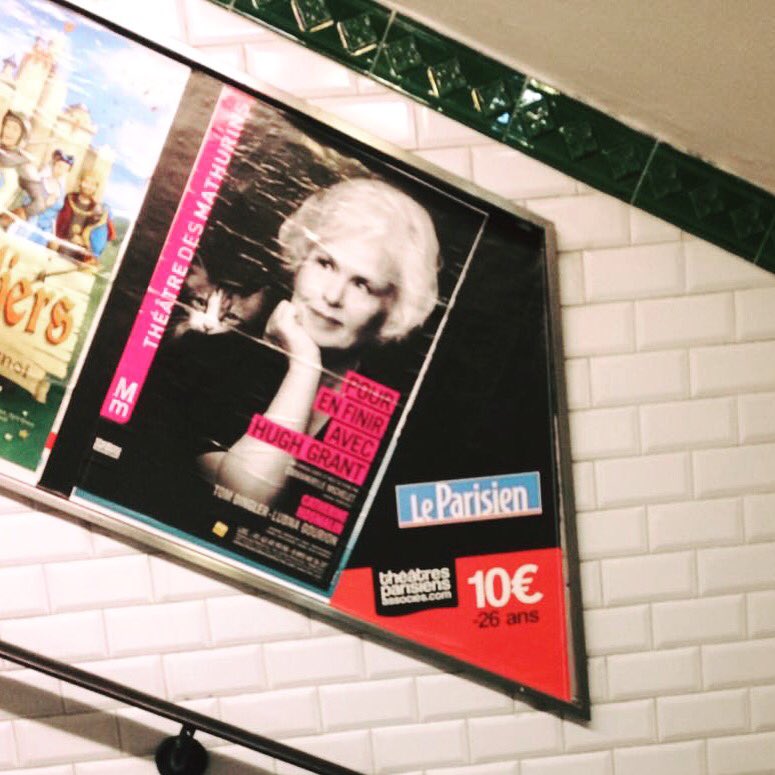 EnFinirAvecHugh's tweet photo. Et dans le métro, tu nous as vu dans le métro ? 👀

On est partout mais surtout ici 👉🏻 https://t.co/DwgbpqBeX9

À ce soir ! ✨ #paris #theatre https://t.co/tOArZnobym