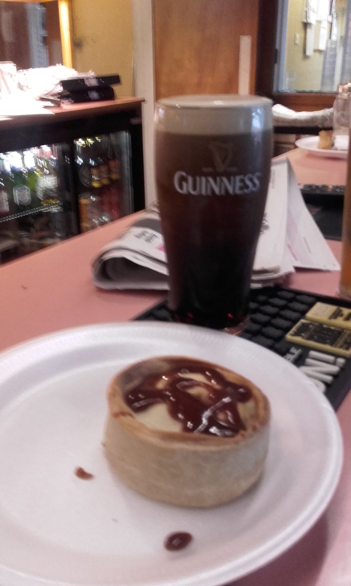 spitfiremedia's tweet photo. Pie & pint @boasportsclub as @ScotlandRugbyXV v @WalesRugby #munchtastic when washed down with @GuinnessIreland https://t.co/xZlXdsXMfq