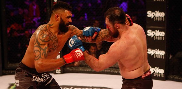 sherdogdotcom's tweet photo. Highlight Video: Ex-Champion Liam McGeary Bounces Back, Mauls Brett McDermott in #Bellator173 Headliner https://t.co/Vgr0q3MX78 https://t.co/O2mWyxme3Y
