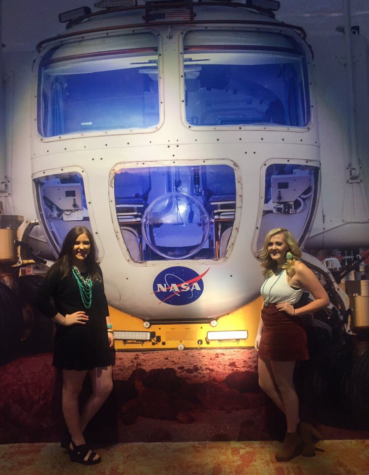 We love our sisters to the moon and back💕🌜☄️