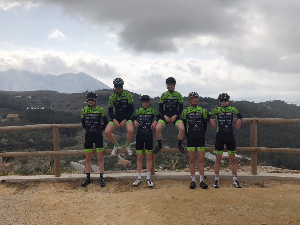 WheelbaseJDT's tweet photo. Not quite as good as @danmon_81 photo but we tried. Final big day of the juniors camp. 4.5H in the saddle. #wheelbasecabtech #trainingcamp https://t.co/7phw0e9a8c