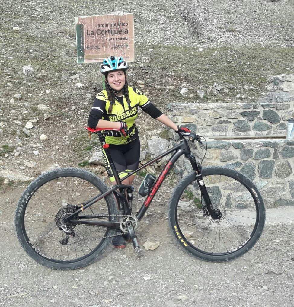 silverbackspain's tweet photo. Irene Bueno junto a la Silverback Sesta, que mañana debuta en La subida a la fuente del Sauco en el Valle de Lecrin,
#SilverbackSbcTeam https://t.co/zcwZ2KREWz