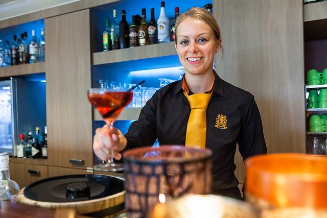 Heerlijk #bijkomen van een dagje #eropuit: onze #hotelbar is dagelijks #geopend!