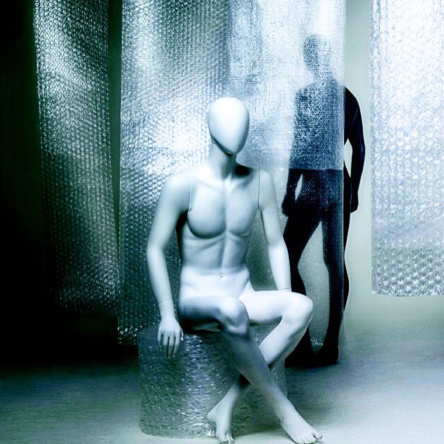 EIKONsolution's tweet photo. Why you so #glamour-us
.

#EIKON #EIKONsolution #mannequins #fashionmannequins #fashion #woman #white #beautiful #art #design #Vision https://t.co/R95BWP0eCN