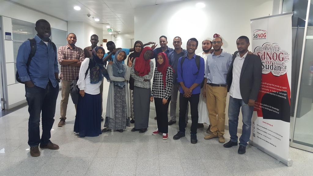 SudanNOG's tweet image. End of the day! it was exciting and great workshop. and very informative😊
#Unix_Boot_Camp #SdNOG  #Workshop