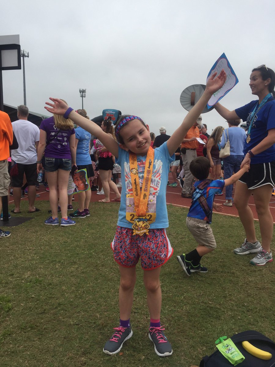 7Performance's tweet photo. Thanks Dr Kyle! Raighan was super excited to be able to run the Disney Kids 1-miler!!!! https://t.co/Ua4xiZbqgs