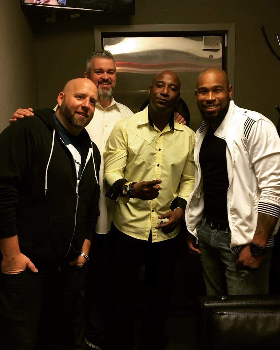mrejedmonds's tweet photo. Fun night @_TheComedyScene #fridaynight  with @BrianGlowacki @rhodydriveler @christabbshow! #comedyscene #foxboro #funnypeople #comedylife https://t.co/JbG9dnZMUN