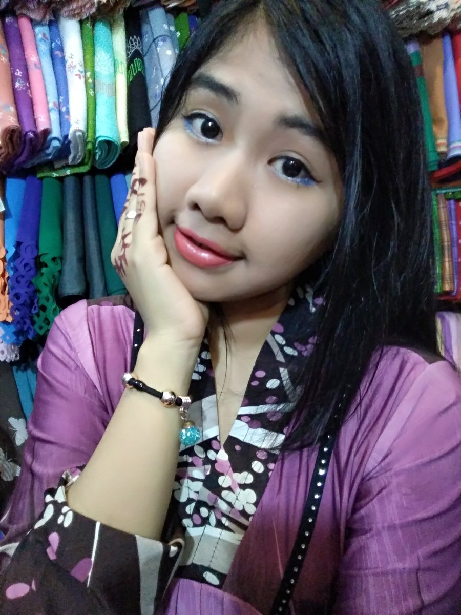 samrotuljannah9's tweet photo. #jepret yg pnting happy😘 https://t.co/iVd0thimbk