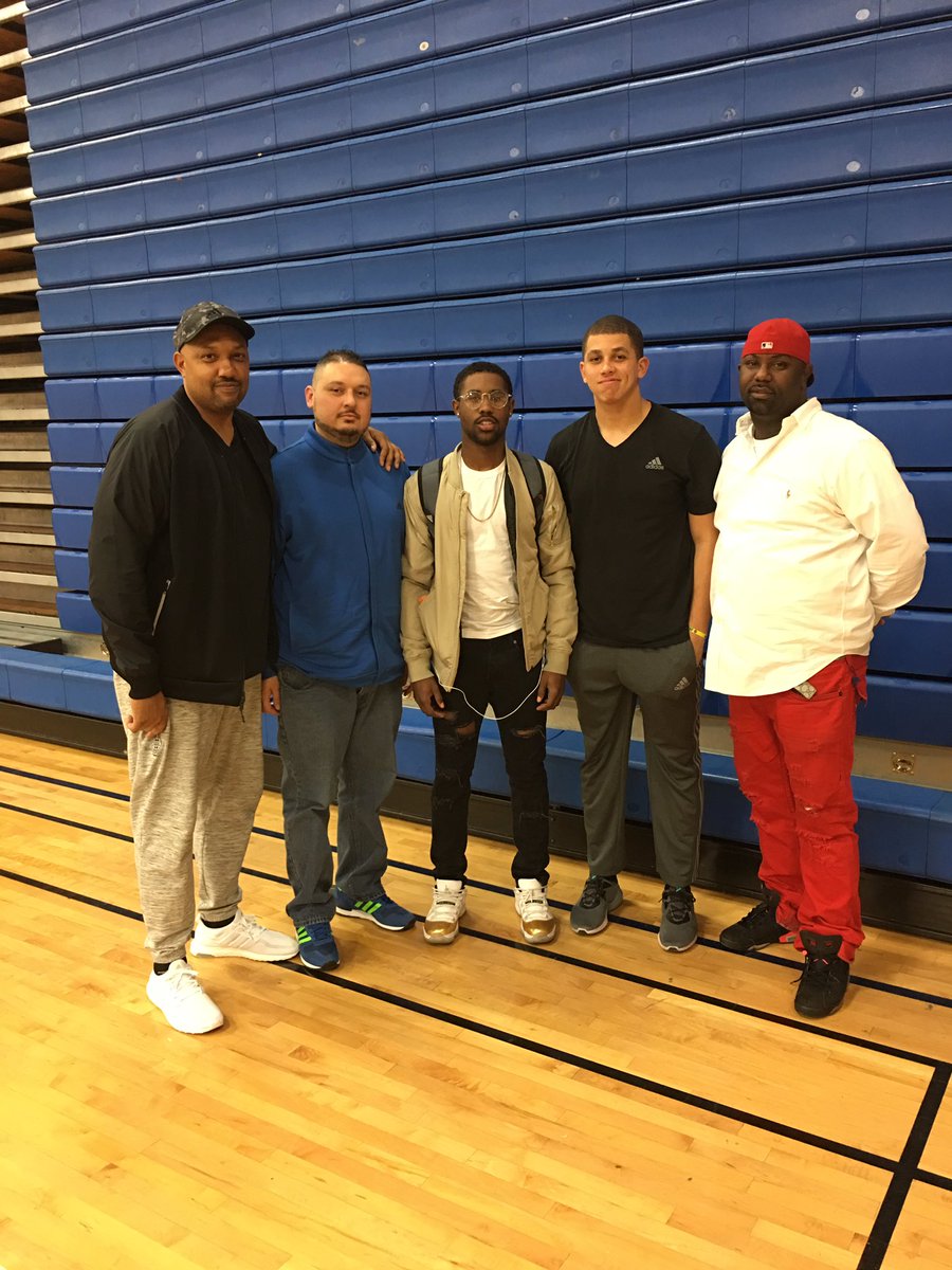 Compton_Magic's tweet photo. Good Luck in the Arizona 
State Championship game today to ThatMagic✨ Jovan Blacksher #ShadowMtn (AZ) #2019 @ytnunahead ✔ https://t.co/zMkg2VxCJd