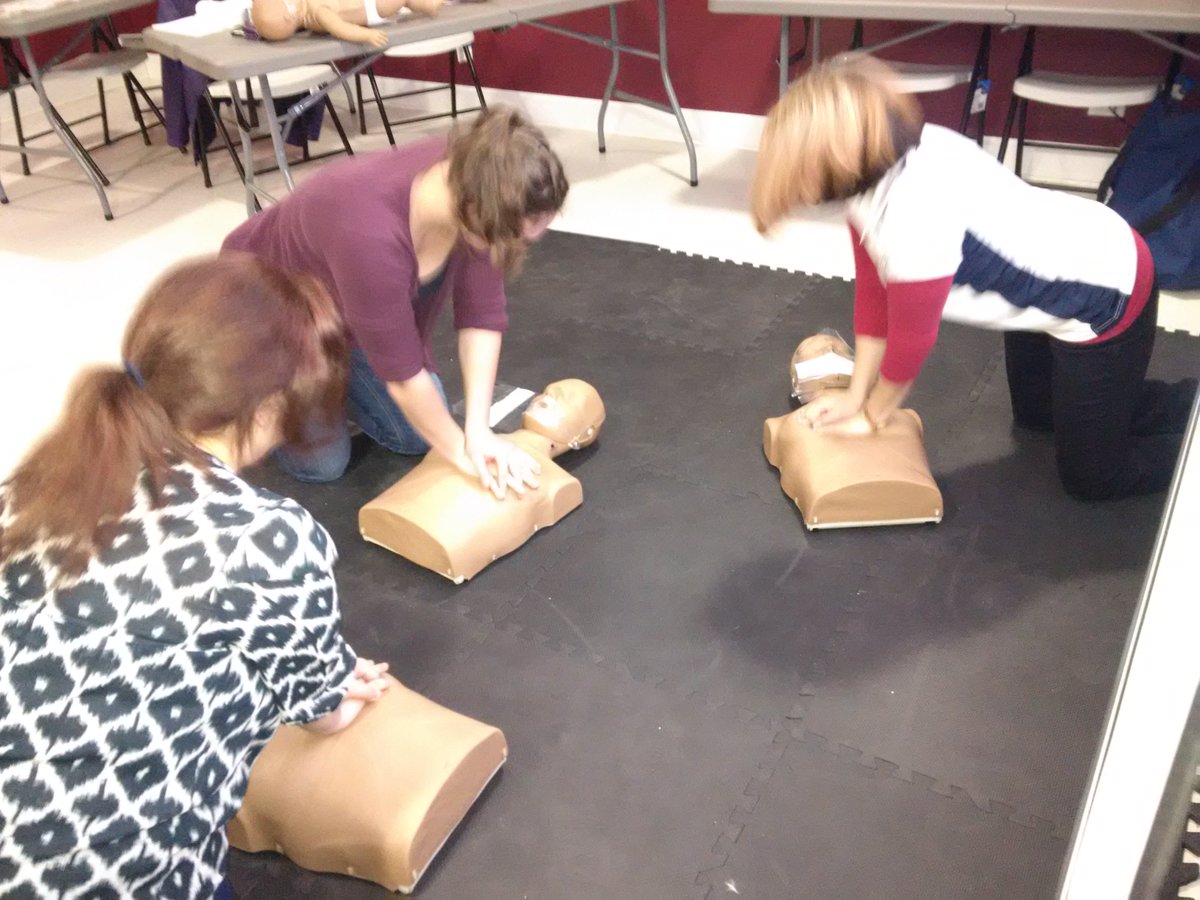 CsafeTech's tweet image. A couple of TIMMINS CHAMPIONS !  Learning to SAVE A LIFE , right here in TIMMINS Proper.  Unconscious CHOCKING !  "SAFETY in STYLE"