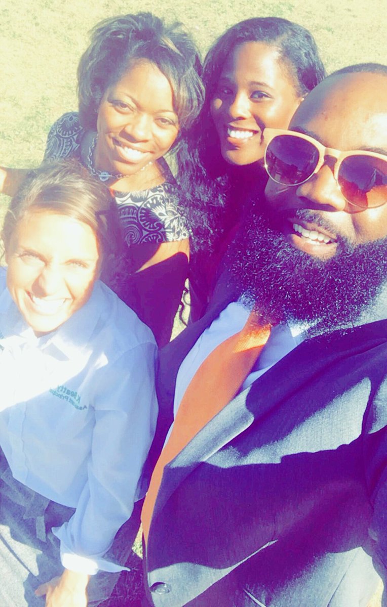 principallearns's tweet photo. Early morning funners with Gilbert crew. Masters' from Columbia paid through our SPA program. Proud of them #DTORocks #iloveduvalschools https://t.co/X7PhYIO3X2