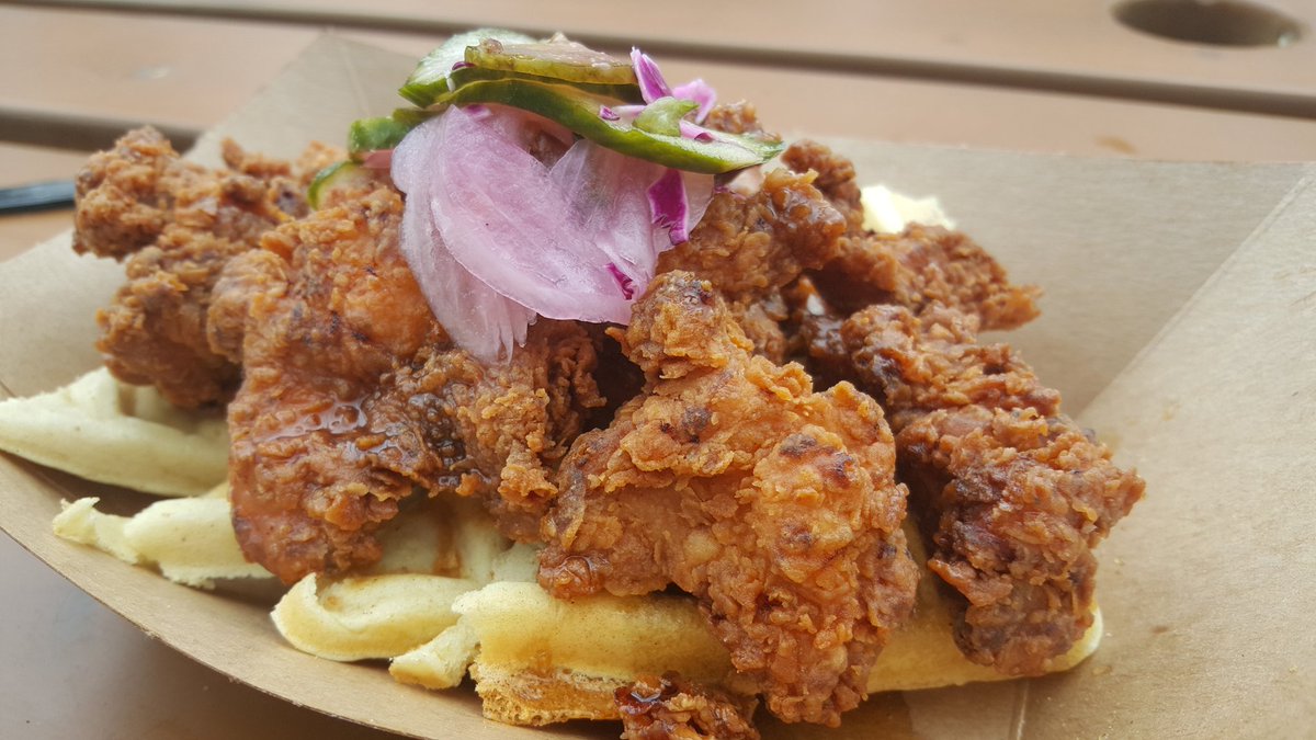 JohannaDzartah's tweet photo. @EatTheWorldDXB great event despite the rain #foodheaven #Foodie #mydubai https://t.co/uFmKKFj9a4