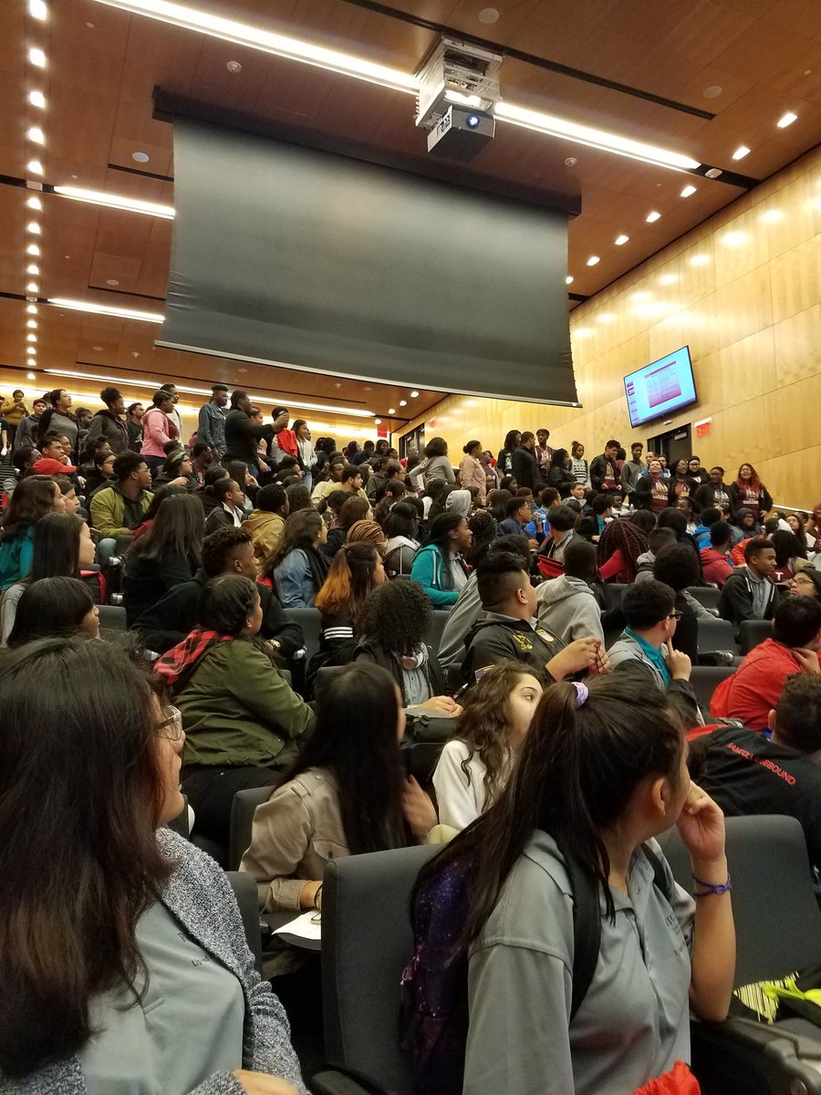 Happy to spend my morning at <a href="/RutgersU/">Rutgers University</a> with these #UpwardBound scholars who take their success seriously! #TRIOweek #TRIOworks #NJTRIO