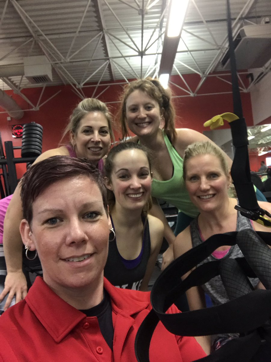 Nicfit2702's tweet photo. #TRX #selfie from this mornings workshop @TheWealdSC well done ladies, join us tomorrow morning at 11 for another one! #thisgirlcan https://t.co/bPiFBCfMvk