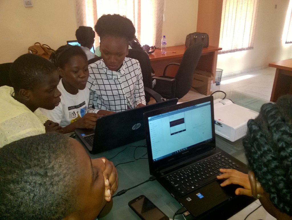 TechnovationNig's tweet photo. #Productivesession with #Teams-Lasgidi,Power and EduPEAR in a #Technovation2017 workshop in Lagos, Nig. @Pamsylala https://t.co/ympHMR2SDd