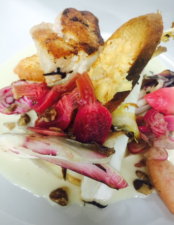 CSKcatering's tweet photo. Black Cod | Endive, Candied Beet Puree, Black Walnuts, Champagne Beurre Blanc https://t.co/7o1S6wm6NE