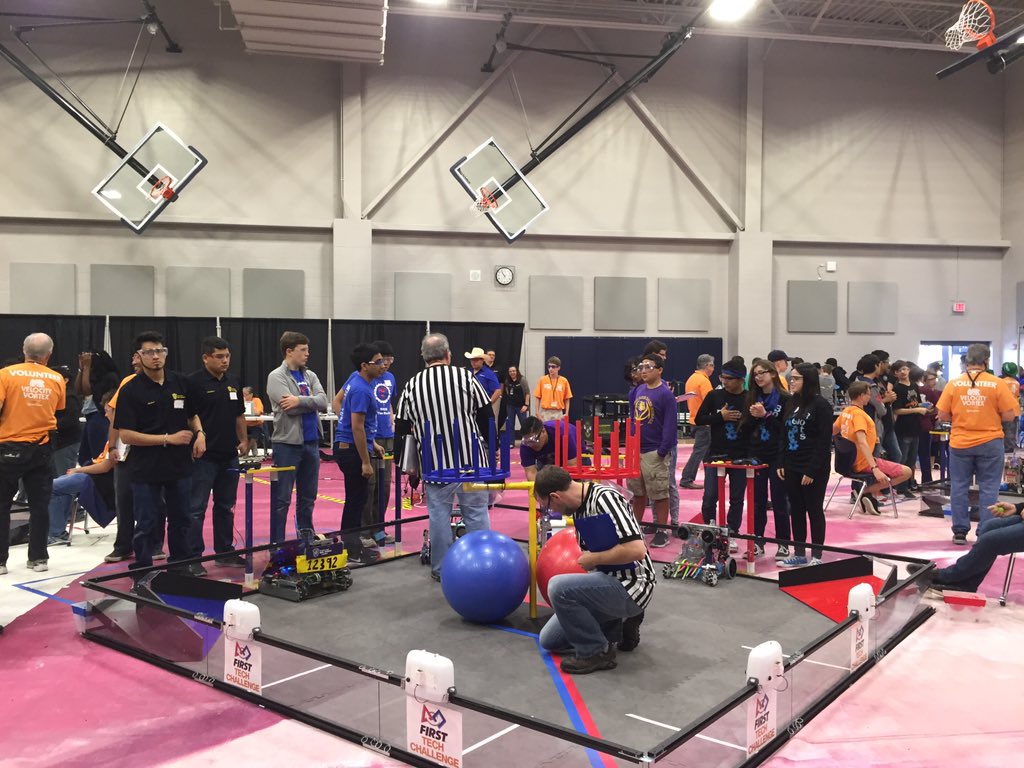 MchiDogWorks's tweet photo. Both McHi team's final match.  We are opposing alliances.  @mchi_robotics #mchi #bulldogpride https://t.co/KuRUGvs5n4