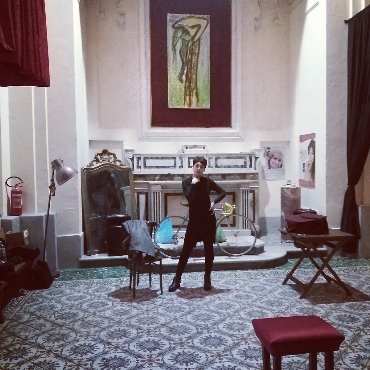 compagniaragli's tweet photo. #carletta L'Italia s'è desta 
stasera ore 21.00 @nteatrosanita 
@NapoliToday @ErikaCofone 
@alex_toppi @GiulioBaffi https://t.co/y5BC36RszL