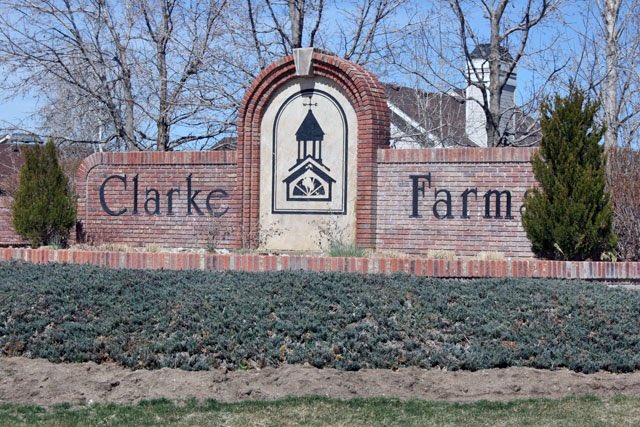 ChapRepublicans's tweet image. Yeah I live on a farm. 🐮 🐥 🐴 🤠 #yeehaw