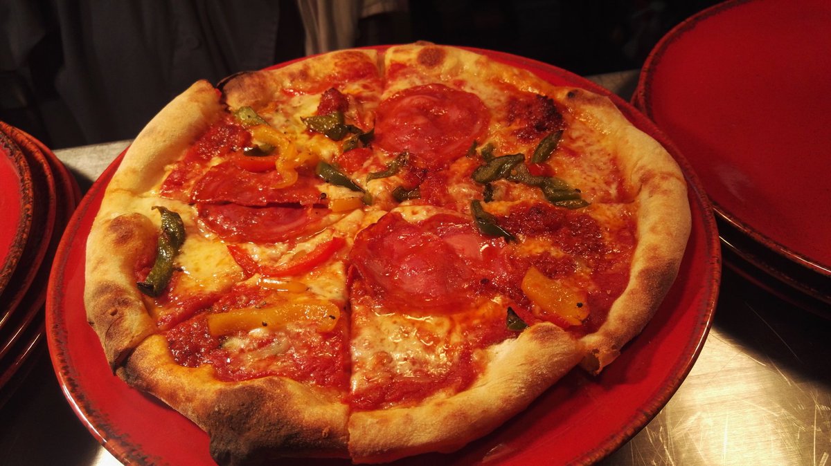 ChefMylo's tweet photo. @flourandash on a side note just invested in a couple of electric pizza ovens and am hoping to get in to that this summer. https://t.co/ZzbDXbByXS