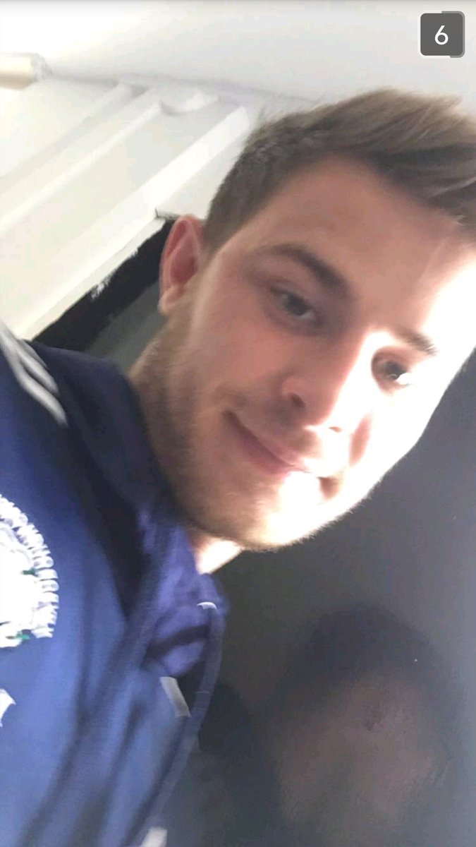 FactsBully's tweet photo. Guess whos back ladies..... https://t.co/oaJJnIk25M